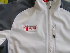 485_Jacke sticken vorn