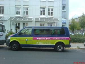 219-dresden-parken-transporter-beschriftung-werbung