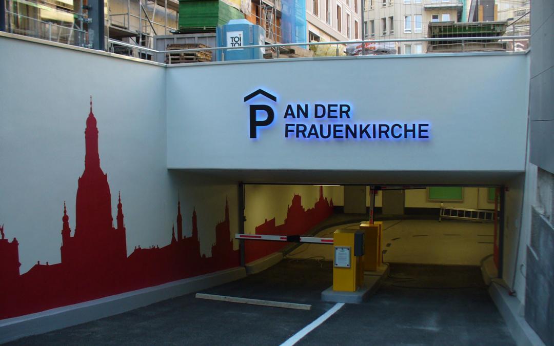 Beschriftungen – Parkplatz Tiefgarage An der Frauenkirche