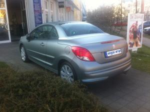 489-carwrapping autofolie Combat Grey klebemontage