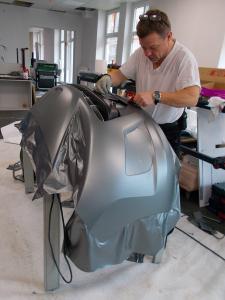 489-carwrapping autofolie klebemontage