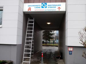 491-Leuchtkasten-bedrucken-Aerztehaus-Apotheke Altseidnitz-Dresden-druck-bedrucken