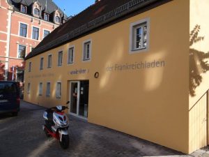 Frankreichladen Dresden Fassadenschrift logo malen