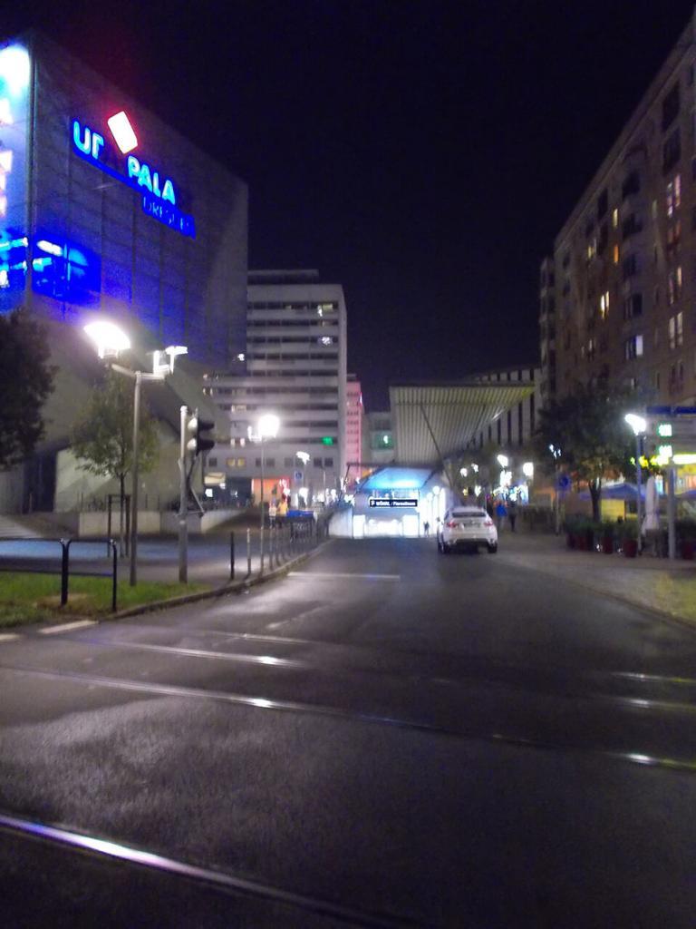 528_LED Buchstaben Werbeanlage Dresden Stadt | WEGASwerbung
