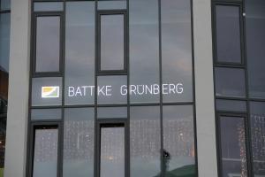 607-Leuchtkasten dekupiert-Leuchtbuchstaben