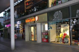585-Leuchtbuchstaben-Frontleuchter-Prager-Strasse