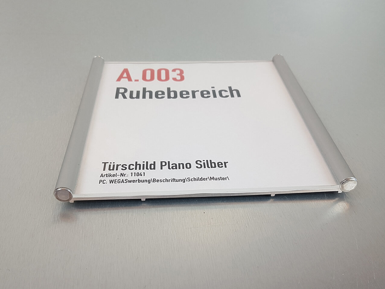 628-Tuerschild-Plano-Silber-eloxiert