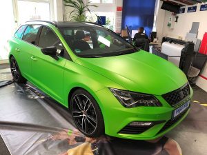625-Folierung-PKW-Seat-Fahrzeug-Autofolie-Werkstatt