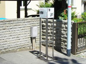 650-Aufsteller-Schilder-Edelstahl-Sonderbau-Wuerfel
