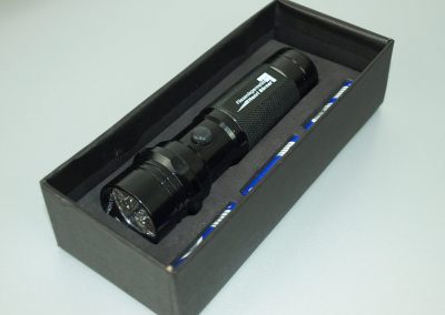 LED-Taschenlampe-Metall-Powerlicht-Streuartikel-Werbegeschenk