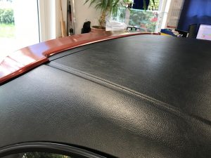 626-Autofolierung-Car Wrapping-Leder-schwarz-Dach