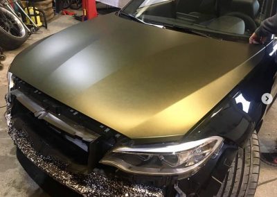 628-Car-wrapping-Autofolie-gold-matt-Motorhaube-Folierung