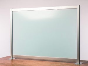 Aufsteller-Trennwand-Tisch-Theke-Hygieneschutzwand-Corona-Virus-Schutz