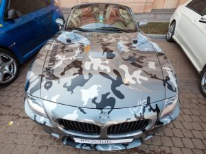 Autofolie-Carwrapping-Camouflage-Cardesign-Vollfolierung-Armee-Militaer
