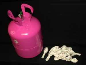 531-Luftballons-aufblasen-Gasflasche-Helium-Werbemittel