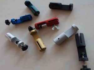 Klemmhalter-Halterung-Tischklemme-Rund-viele-Farben-Color-Corona-Covid-19-Acrylglas