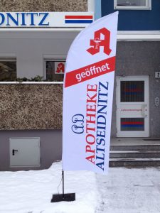684-Fahne-Beachflag-Segel-Apotheke-Altseidnitz-Dresden-geoeffnet