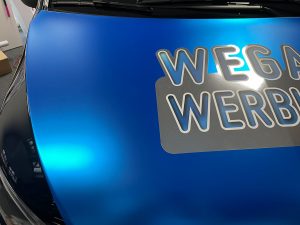 687-4D-Autofolie-Hexis-Carwrapping-Chromefolie-blau-Metallic-matt-silber-spiegel