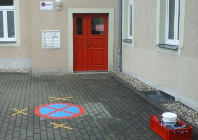 676-Stellflaechen-Parken-verboten-Parkverbotszeichen-Schablone-malen