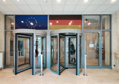 713-Fensterbeschriftung-transparenter-Aufkleber-Flagge-EU-Deutschland-BAFA