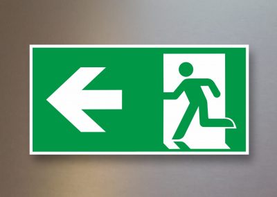Aufkleber-Schild-Rettungszeichen-weiss-Rettungsweg- links-Pfeil-L-E001