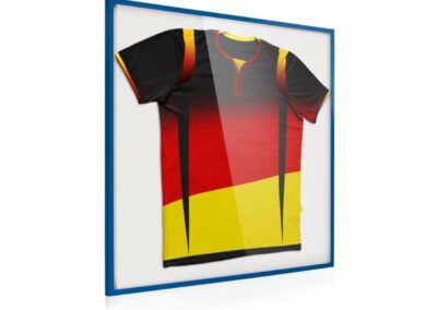 trikotrahmen-deutschlandtrikot-shirt-germany-blauer-rahmen