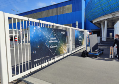 753-Planen-Digitaldruck-Firmenevent-Eingangstor