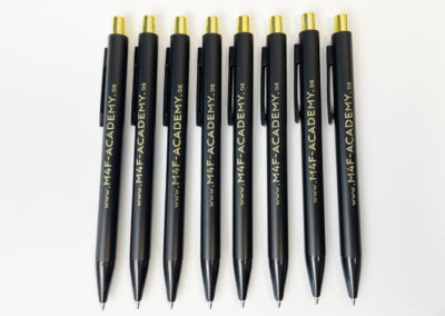 Kugelschreiber-Soft-Black-Chrome-Gold-Lasergravur-m4f-academy