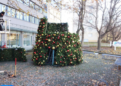500-kuenstlicher-Weihnachtsbaum-Aufbau-Montage