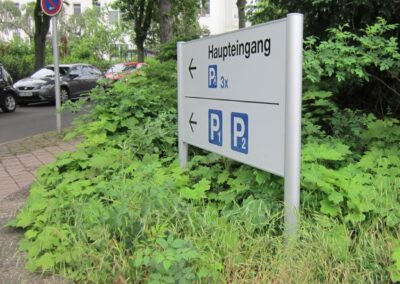 Aufsteller-Saeule-Pfosten-rund-90mm-dicker-Rahmen