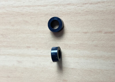 Distanzhuelse-Abstandshalter-Kunststoff-Polyethylen-schwarz-M4-H3