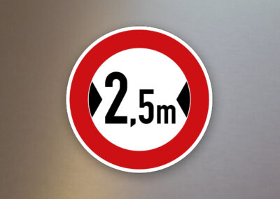 Verbotsschild-Verkehrsschild-tatsaechliche-breite-264