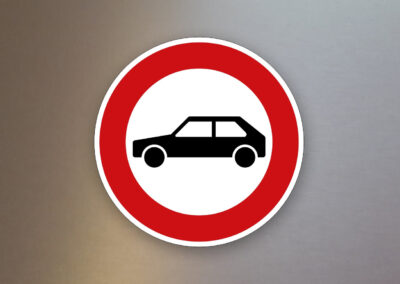 Verbotsschild-Verkehrsschild-verbot-für-personenkraftwagen-257-55