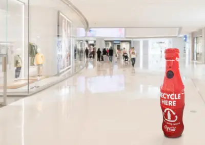 3D-Kundenstopper-Werbeaufsteller-Cola-Flasche-150cm-recycling-Muelleimer