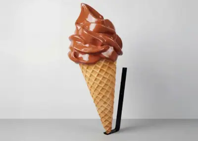 3D-XXL-Werbefigur-Wandhalterung-Dekorationsfigur-Eistuete-Softeis-Schokolade