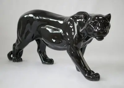 3D-grosse-Dekorationsfigur-Tierfigur-Panther-schwarzer-Lack
