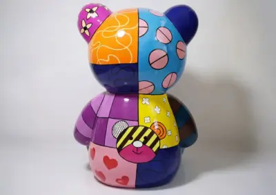 Grosser-sitzender-3D-Teddybaer-Dekorationsfigur-handbemalt-120cm