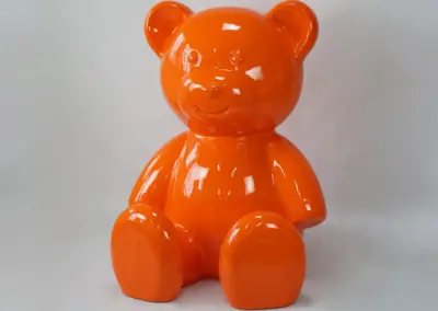 grosse-sitzender-Baer-Dekofigur-Color-orange-120cm