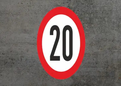 Zeichen-oval-mehrfarbig-thermoplastische-Bodenmarkierung-Geschwindigkeit 20 kmh
